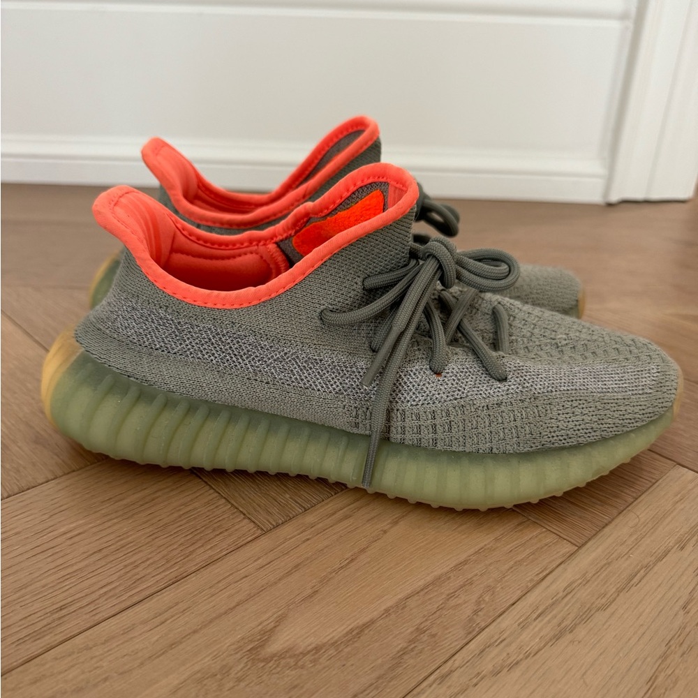 Yeezy Boost 350 V2 - Desert Sage - Size 7 women’s
